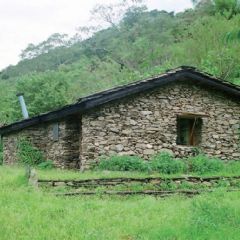 民國97年於卡帕里瓦舊部落重建完成之常民家屋。